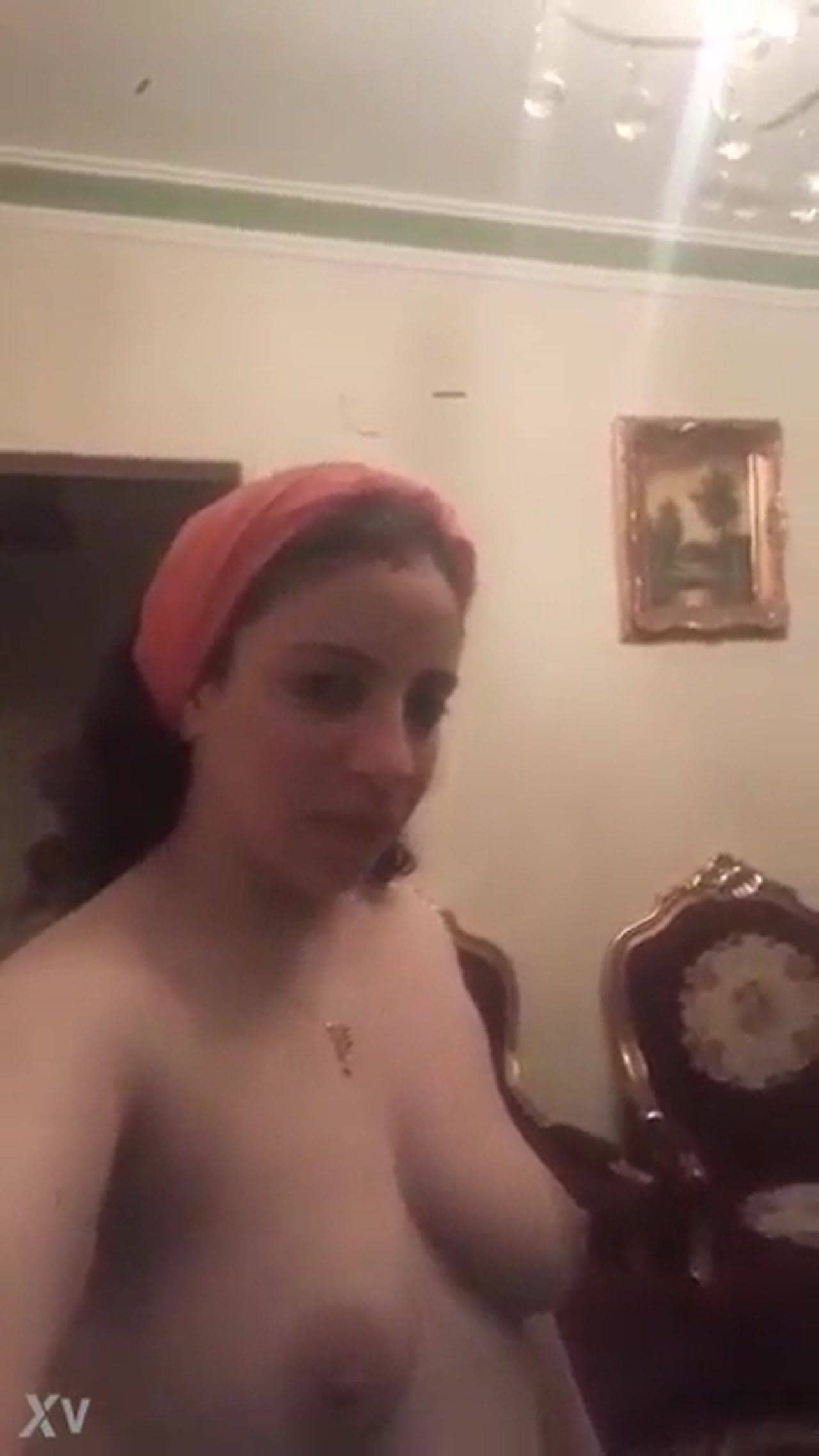فلسطينيه تصور جسمها لعشيقها