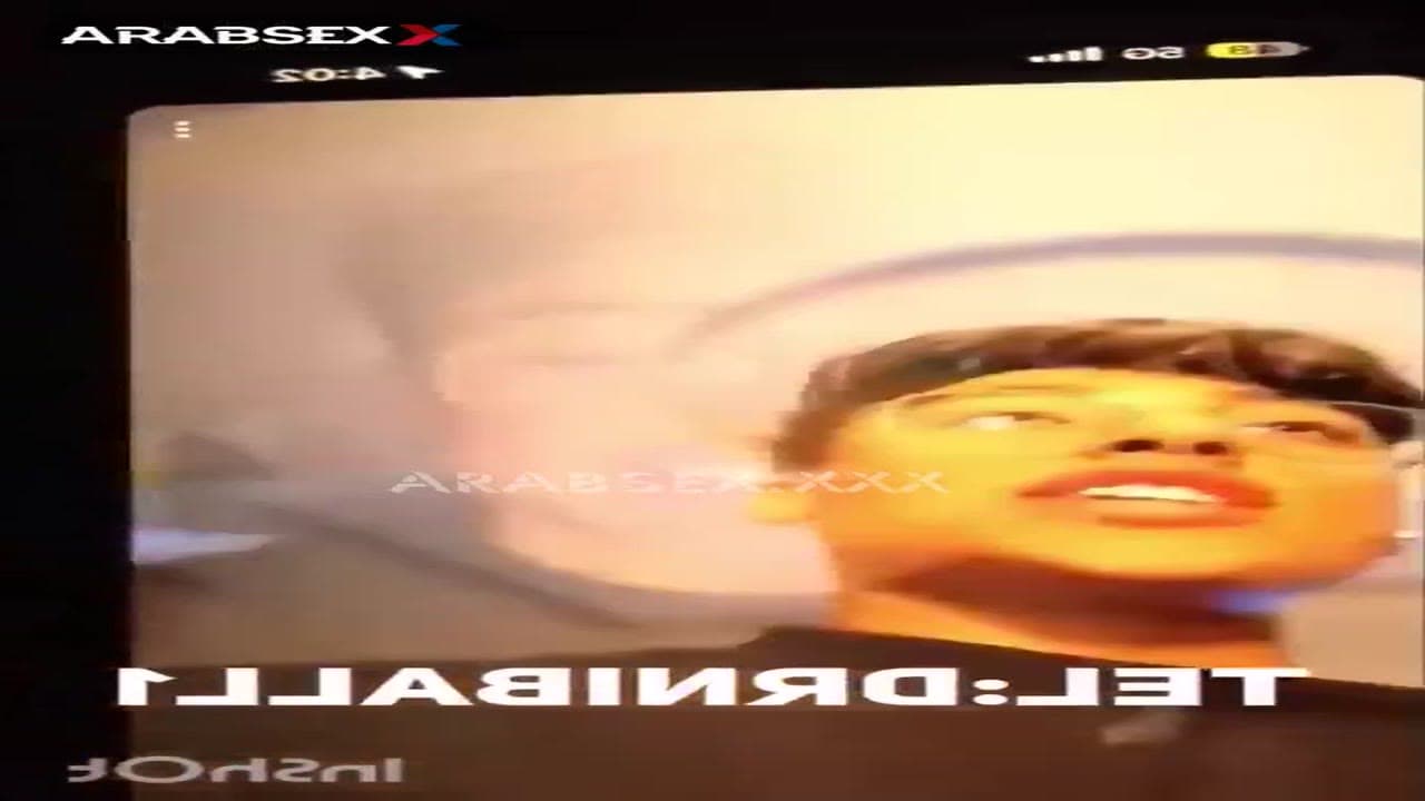 مقاطع خليجي سناب لبوه مع طانط يبوس ويقطع شفايفها ويرضع من بزازها