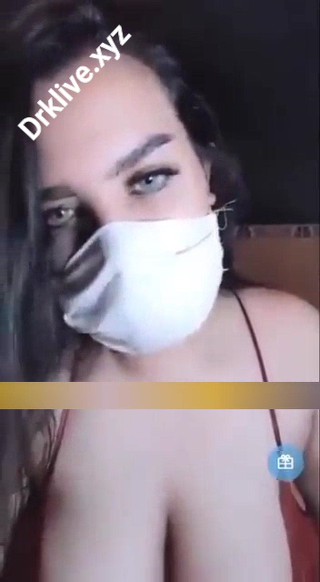 برايفت الخليجية المشهورة تعرض طيزها الملبن وبزازها الكبيرة – سكس عربي من الخليج العربي