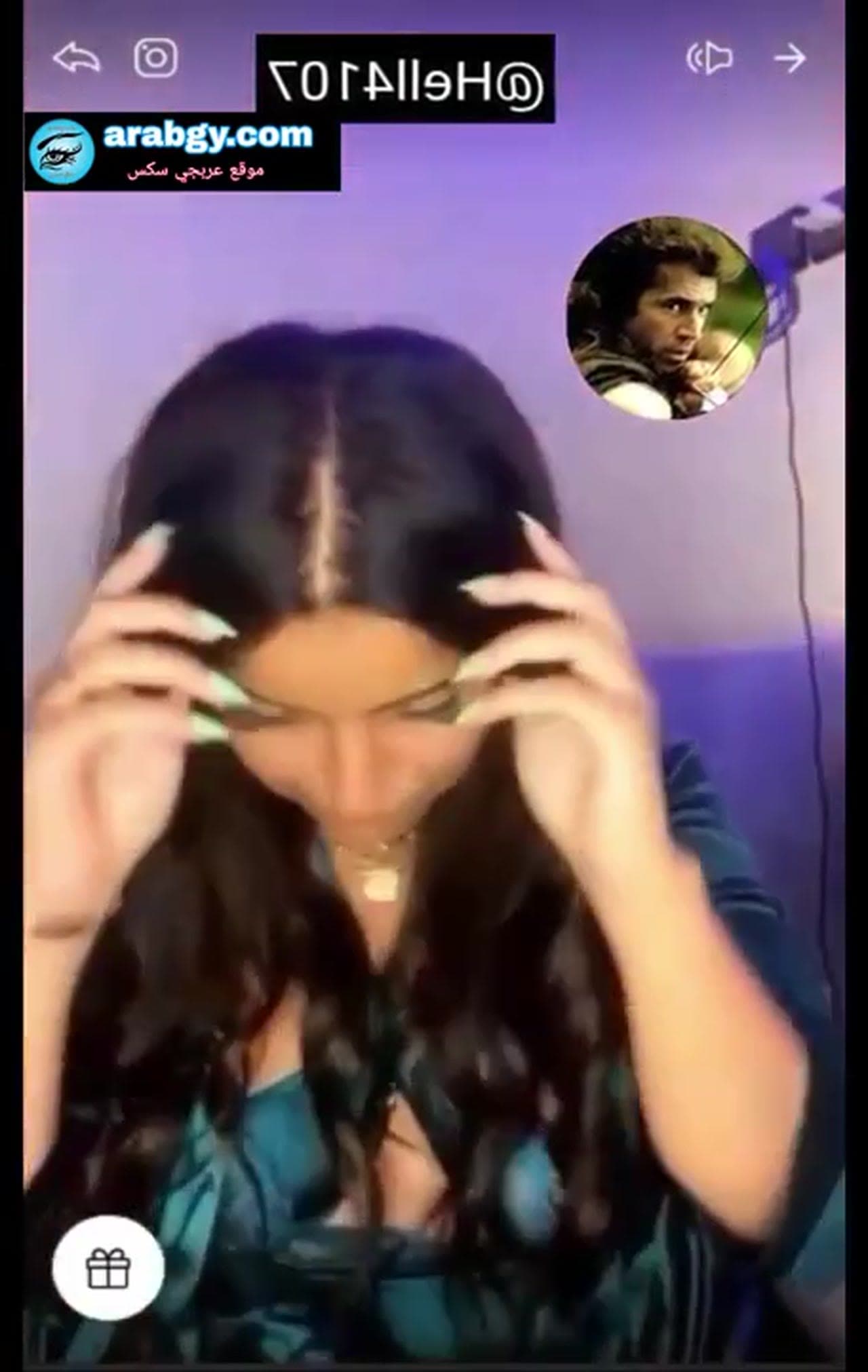 ام شامبو القحبة السعودية تعرض طيزها الكبيرة وبزازها الكبار وتمتعنا